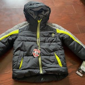 Boys Bubble Jacket in black sz 5/6 NWT